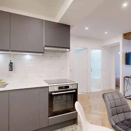 Apartamento 225 Fashion - Superbe A *